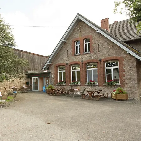 Modern Holiday In Frohngau Near Forest Nettersheim